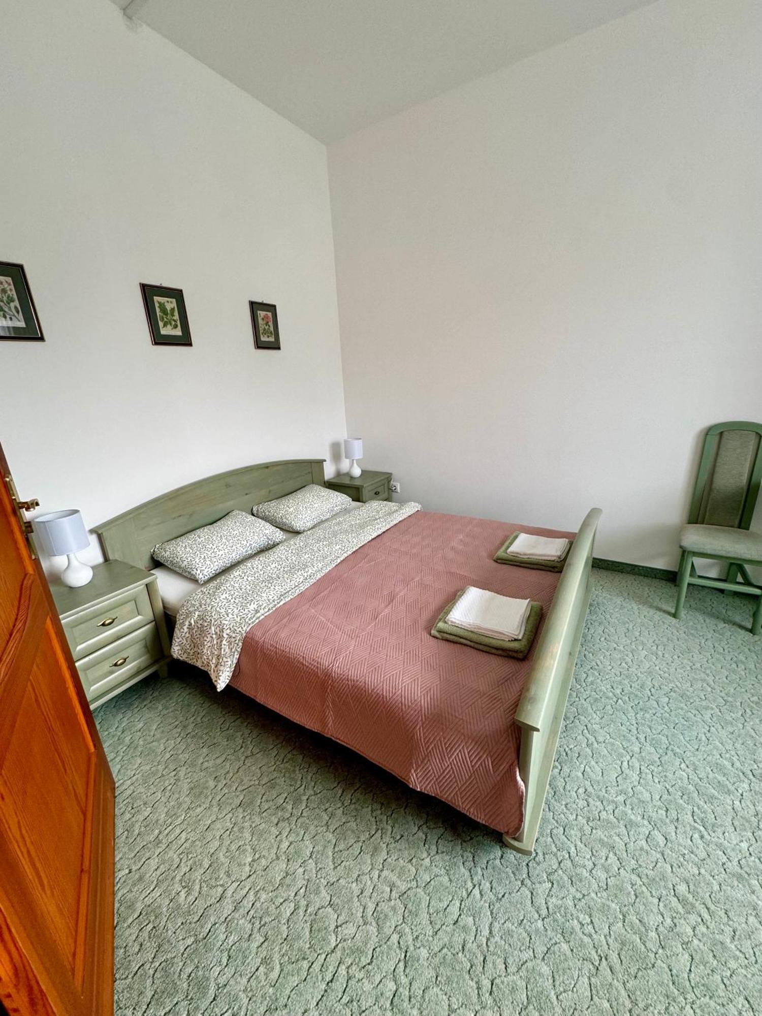 Eden Panzio Aparthotel Buk Luaran gambar
