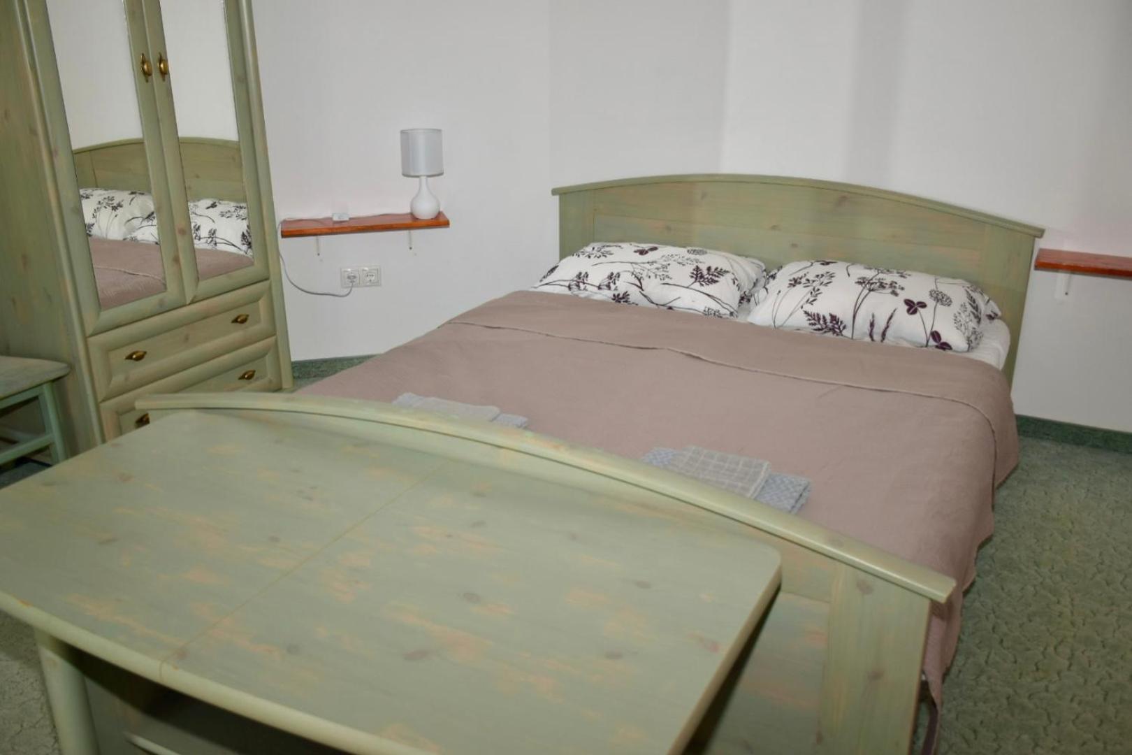 Eden Panzio Aparthotel Buk Luaran gambar